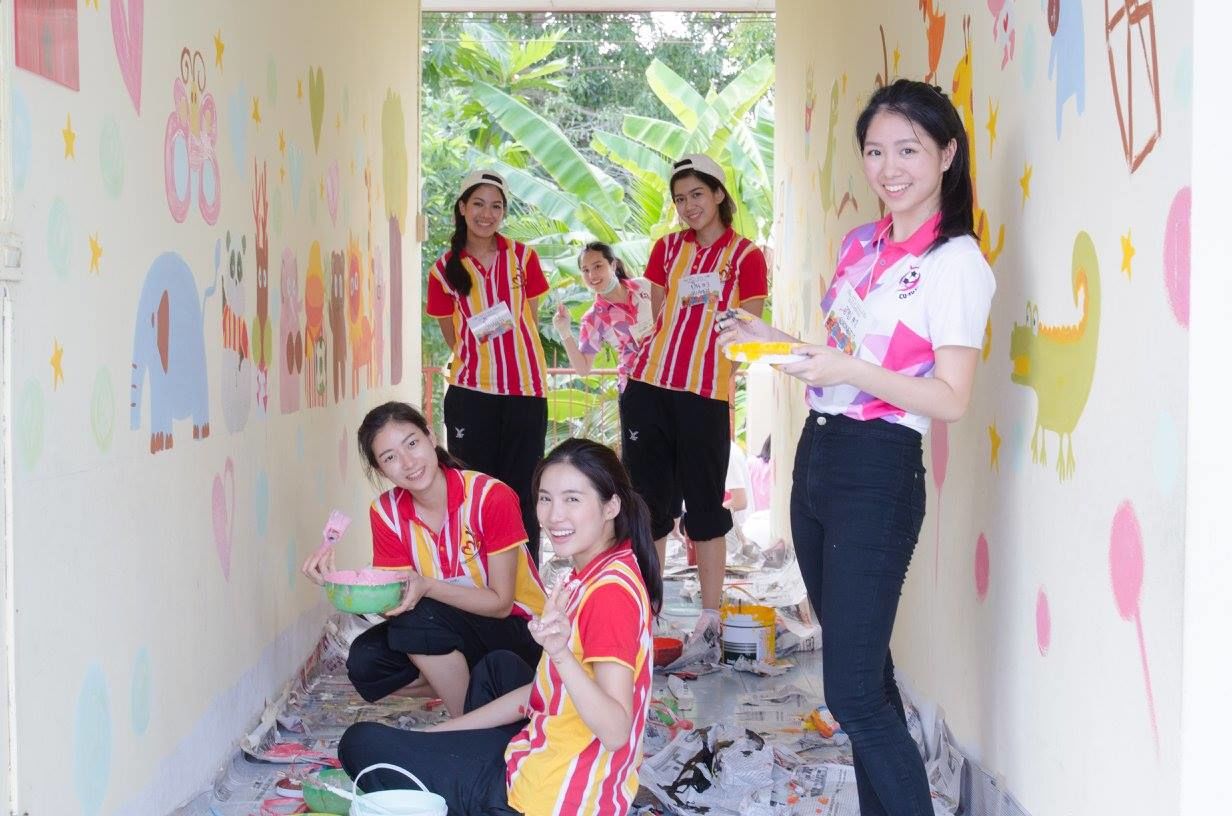 งานบำเพ็ญใหญ่ "ซ่อมสร้างสอนเสริม เติมเต็มความสุขให้น้อง" ที่โรงเรียนพุทธารักษ์ อ.หนองเสือ จ.ปทุมธานี ซึ่งจัดร่วมกับทูตกิจกรรมบำเพ็ญประโยชน์แห่งมหาวิทยาลัยธรรมศาสตร์