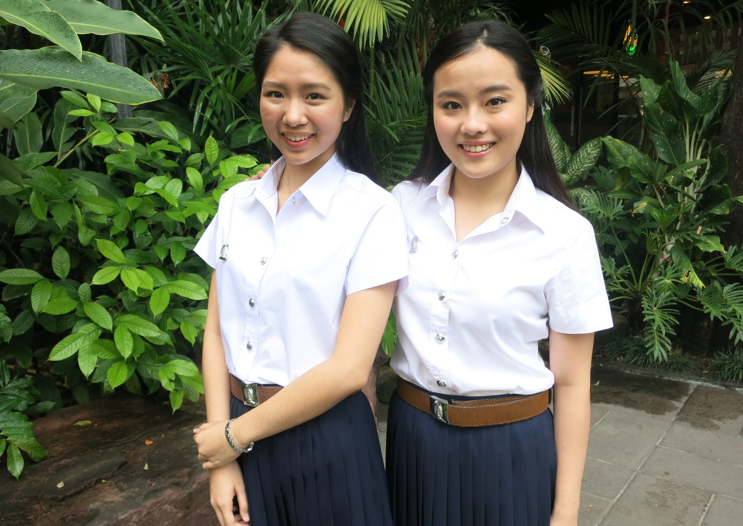 อรชพร ภู่เจริญ และวริศรา