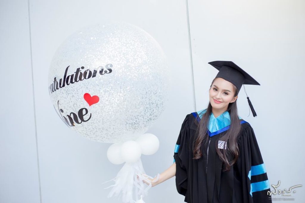 15538968_178795222593803_7606884580162797568_n.jpgig_cache_key=MTQwODA2OTQyNTgzNTUwMTIwNA==