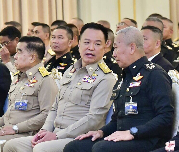 น้ำลด เขมร โผล่ ‘หนู-ปู-หยอย’ แท็กทีม สู้เขมร จับตา เก้าอี้ ‘แม่ทัพภาค 4’ ร้อน กลางดงระเบิด-น้ำท่วม ‘แม่ทัพยูร’ บทเรียน ‘บิ๊กปู’