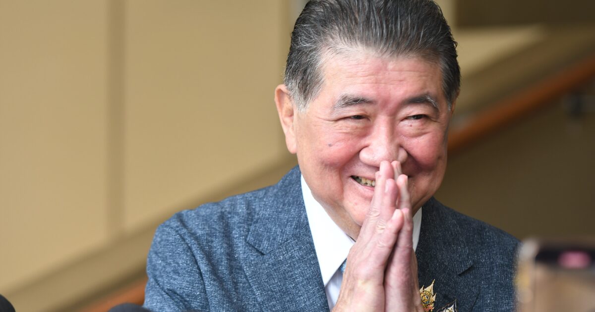 ‘ภูมิธรรม-ทวี’ รอดศาล รธน. ชี้ไม่แทรกแซง ‘ฮั้ว ส.ว.’ท่ามกลางคำถามคดี ‘สภาสูง’ สุดอืด