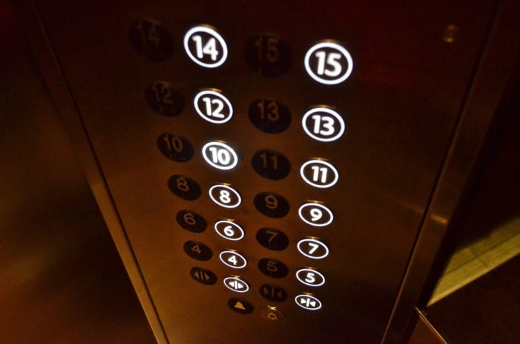 elevator-358249_1920