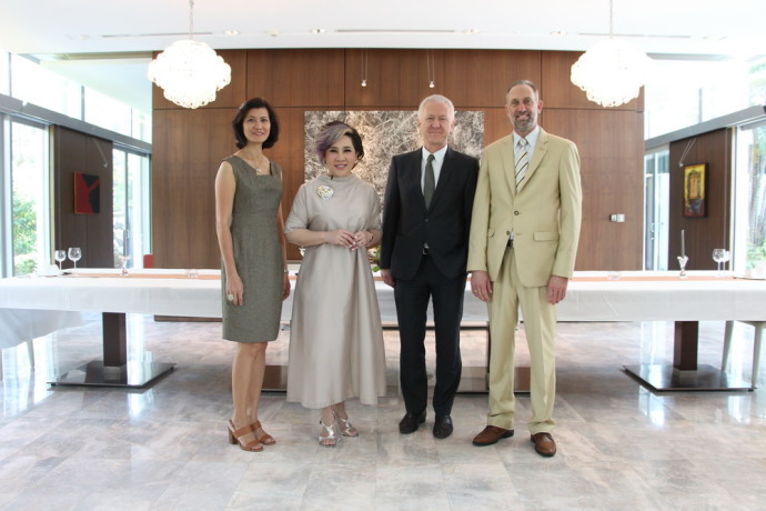 ท่านเอกอัครราชทูตสวิสเซอร์แลนด์ ประจำประเทศไทย H.E.Ivo Sieber