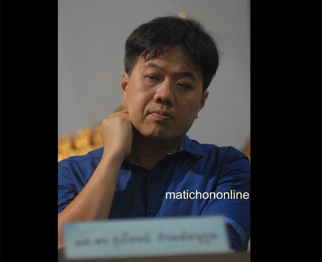 ผศ.ดร. รุ่งโรจน์ ภิรมย์อนุกูล อาจารย์ภาควิชาประวัติศาสตร์ คณะมนุษยศาสตร์ ม.รามคำแหง ผู้เสนอแนวคิด เศียรพระพุทธรูปใหญ่ในพช.พระนคร คือเศียรพระศรีสรรเพชญ์