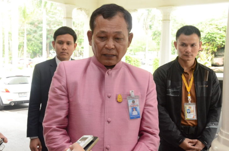 ดาว์พงษ์ รัตนสุวรรณ