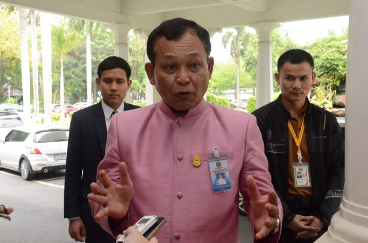 ดาว์พงษ์ รัตนสุวรรณ