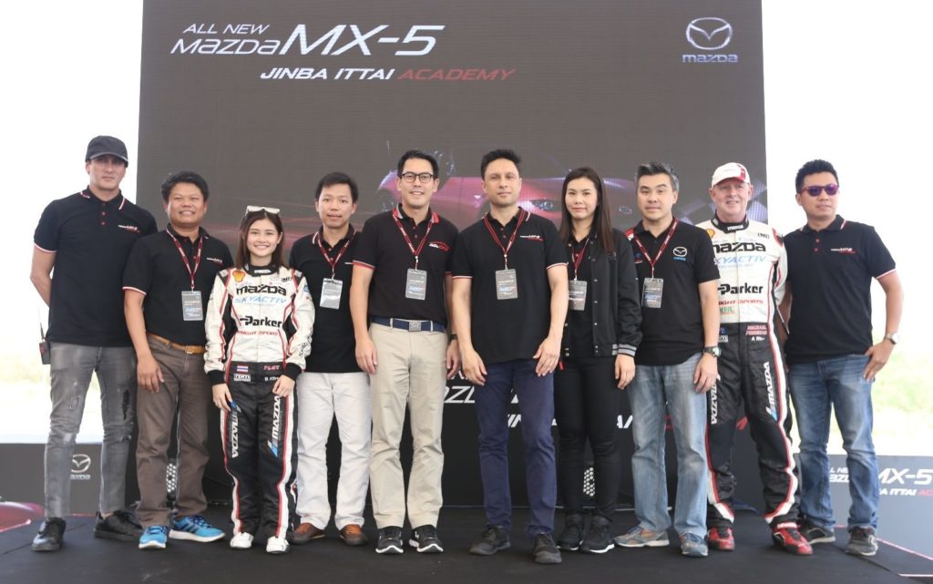 Mazda_4
