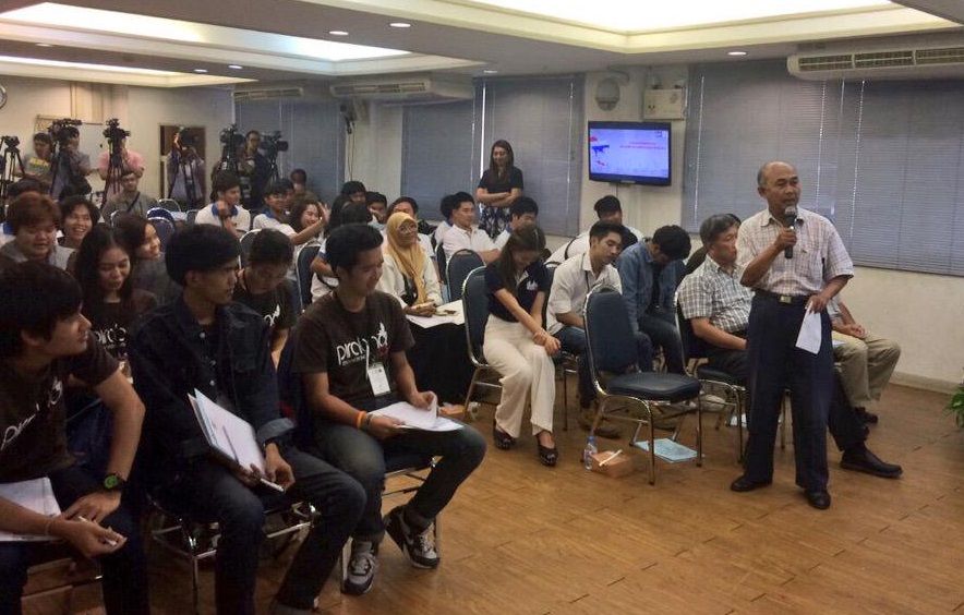 วรัญชัย โชคชนะ มาร่วมงานเสวนา ตั้งคำถามวิทยากร - ภาพจาก@Bussarin_PPTV