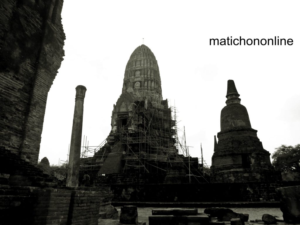 พระปรางค์วัดราชบูรณะในปัจจุบันอยู่ระหว่างการปฏิสังขรณ์