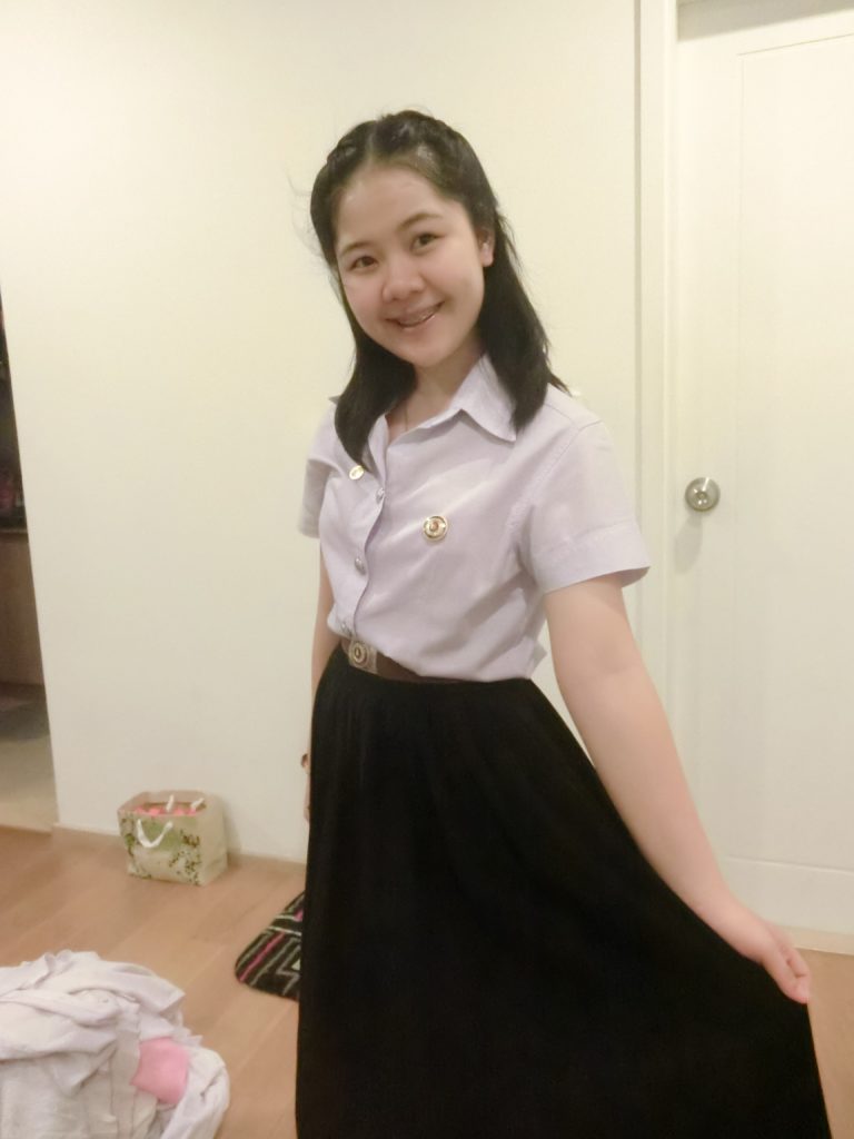 กนกรัตน์ จันทรวลัยวงศ์