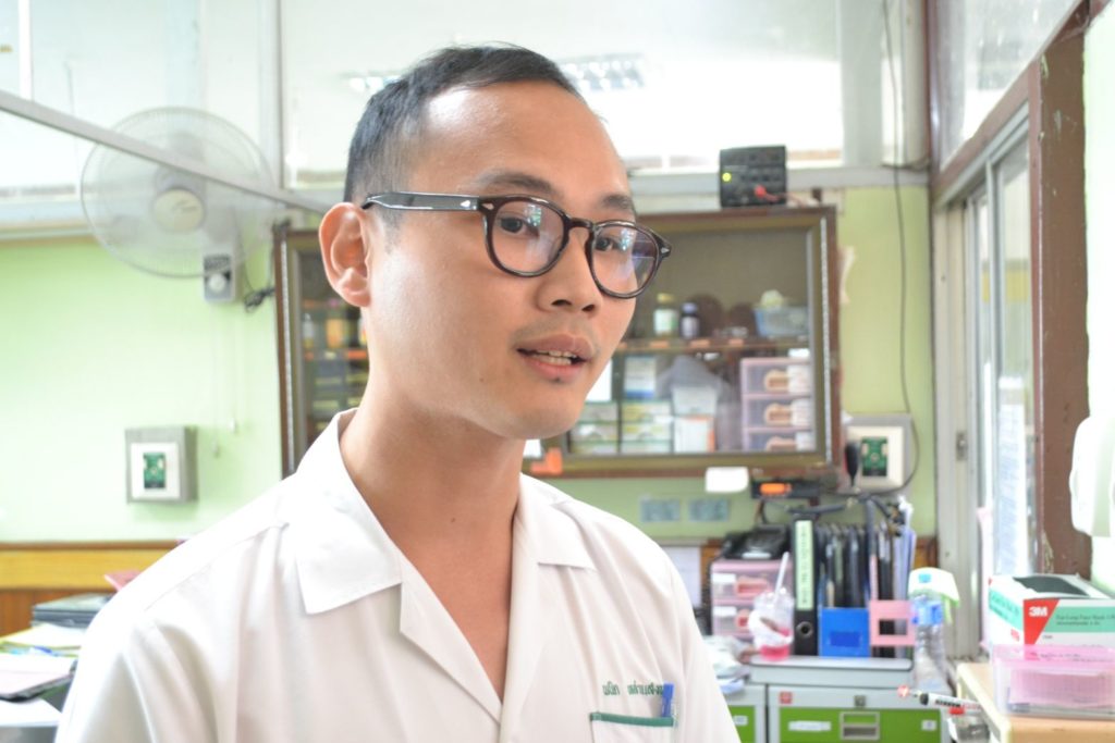 นายแพทย์ พนิต เหล่าแสงธรรม