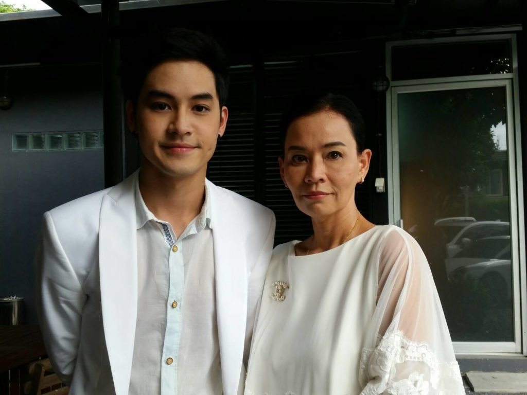 เก้า จิรายุ กับคุณแม่