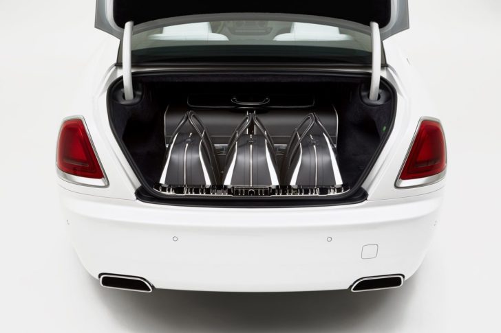 Rolls-Royce Wraith Luggage Collection in Wraith (1)