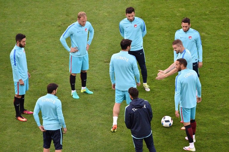 FBL-EURO-2016-MATCH31-CZE-TUR