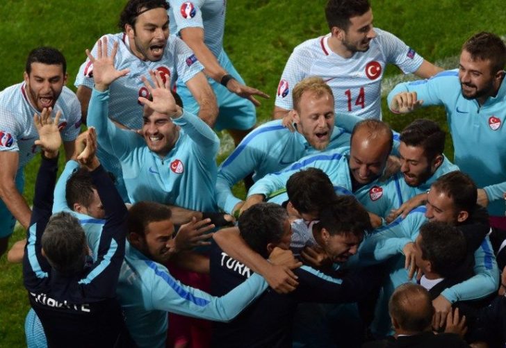 FBL-EURO-2016-MATCH31-CZE-TUR
