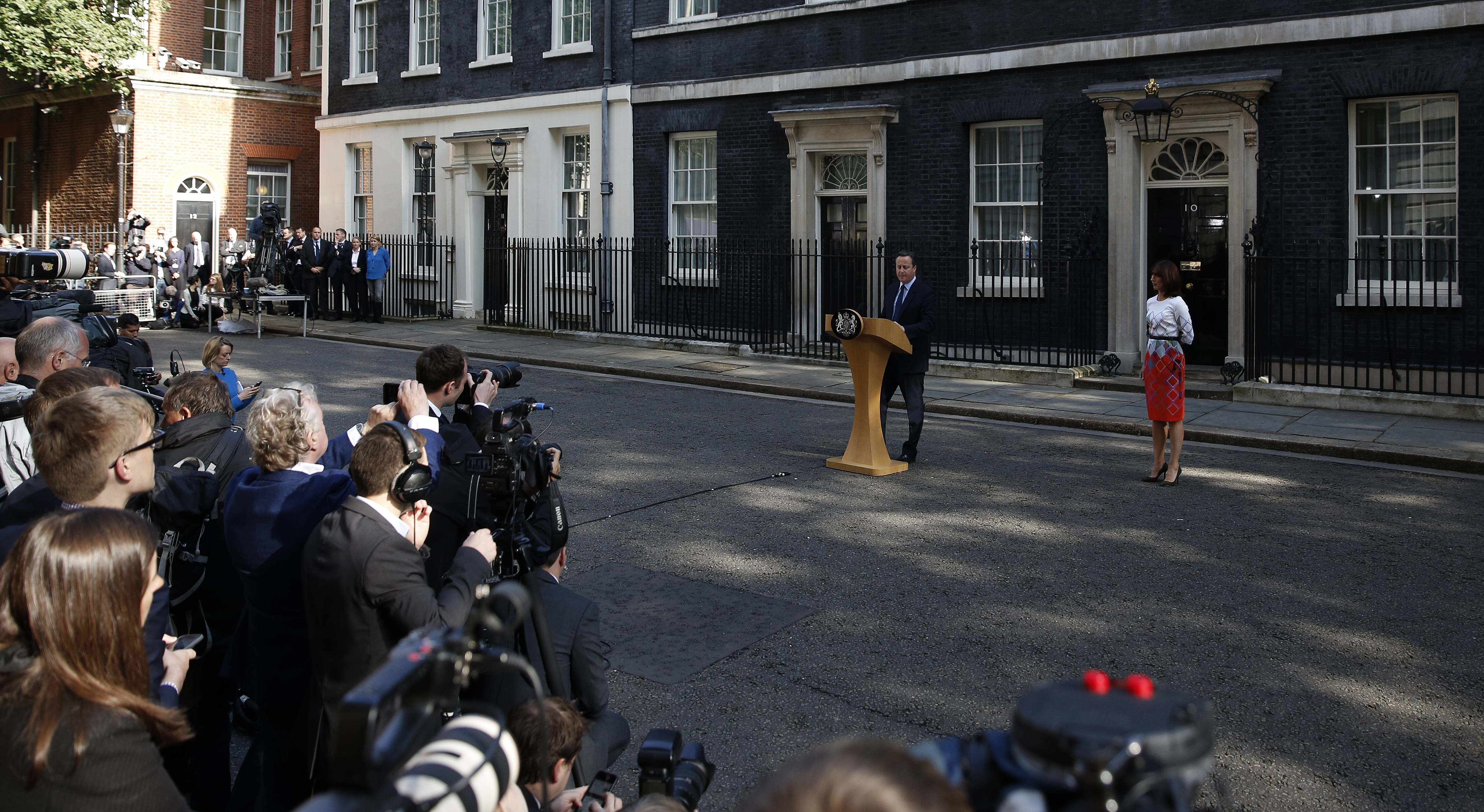 AFP PHOTO / ADRIAN DENNIS