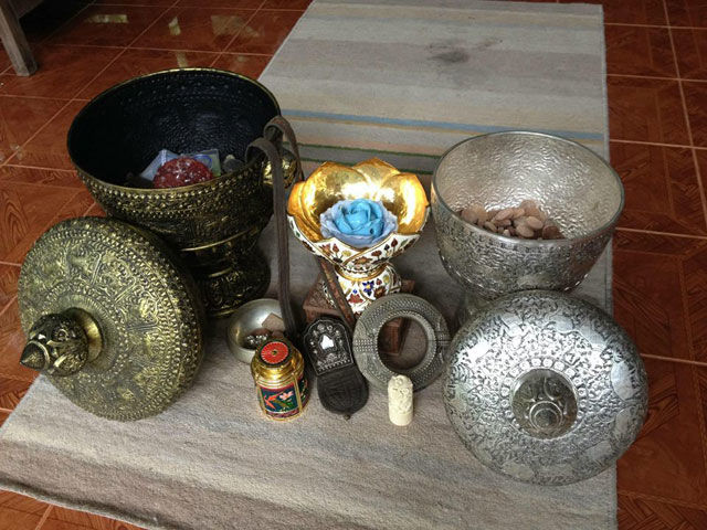 พานทองคำประธาตุพนม