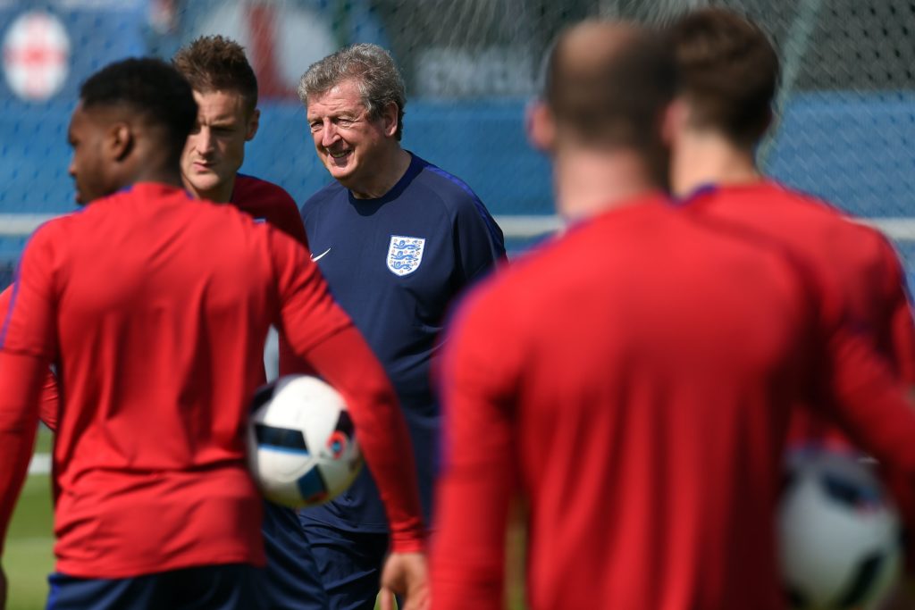 England's coach Roy Hodgson takes part in a training session at their training ground in Chantilly, on June 07, 2016 during the Euro 2016 football tournament. / AFP PHOTO / PAUL ELLIS