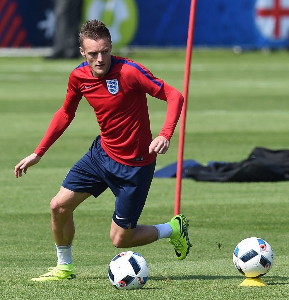 England's forward Jamie Vardy takes part in a training session at their training ground in Chantilly, on June 7, 2016 during the Euro 2016 football tournament.  / AFP PHOTO / PAUL ELLIS