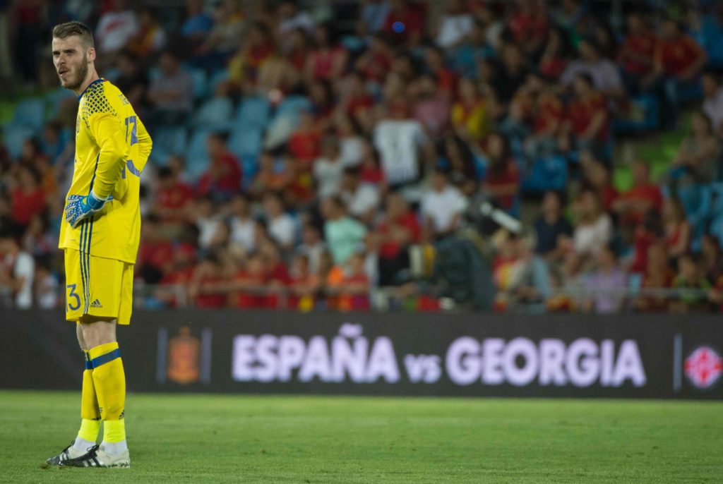 Spain's goalkeeper David de Gea looks on during the EURO 2016 friendly football match Spain vs Georgia at the Coliseum Alfonso Perez stadium in Getafe, on June 7, 2016, in preparation for the upcoming Euro 2016 European football championship. / AFP PHOTO / CURTO DE LA TORRE