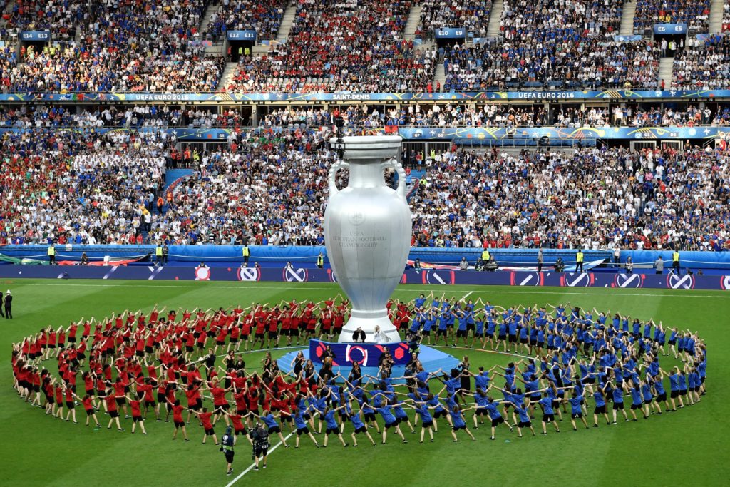 A general view shows the closing ceremony ahead the Euro 2016 final football match between Portugal and France at the Stade de France in Saint-Denis, north of Paris, on July 10, 2016. / AFP PHOTO / PHILIPPE LOPEZ