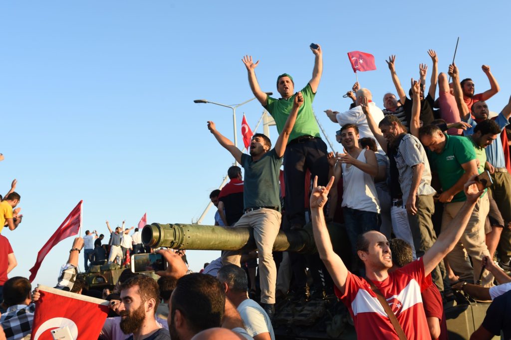 AFP PHOTO / Bulent KILIC