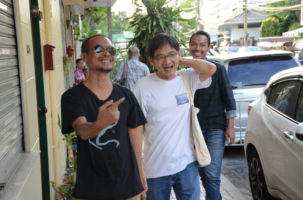 วรพจน์ พันธุ์พงศ์ และนิติ ภวัครพันธุ์ "ชี้เป้า" บอก ยุกติ มุกดาวิจิตรว่า สุจิตต์ วงษ์เทศ "กลับแล้ว" 