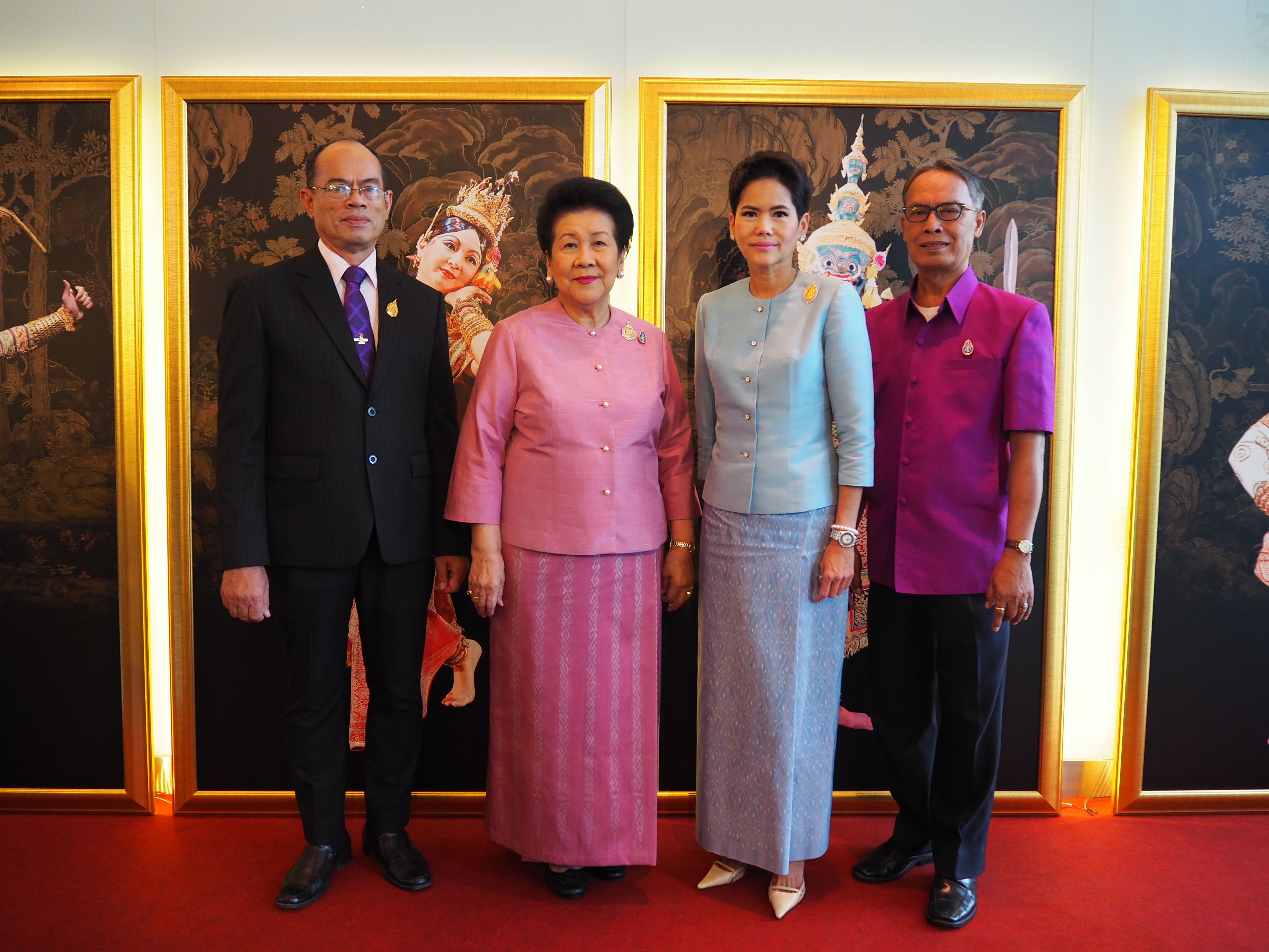 อ.สุดสาคร, ท่านผู้หญิงจรุงจิตต์, ม.ล.ปิยาภัสร์, อ.ประเมษฐ์