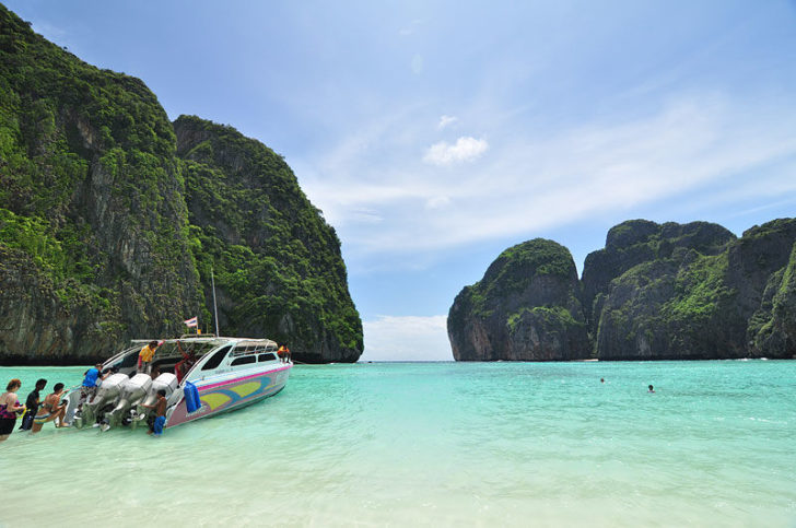 b-phiphi
