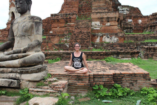 ภาพฮันนาห์ กาวิออส ระหว่างท่องเที่ยวในประเทศไทย จากเฟซบ๊กส่วนตัว