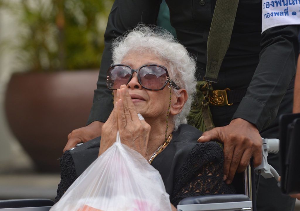 สักการะพระบรมศพ