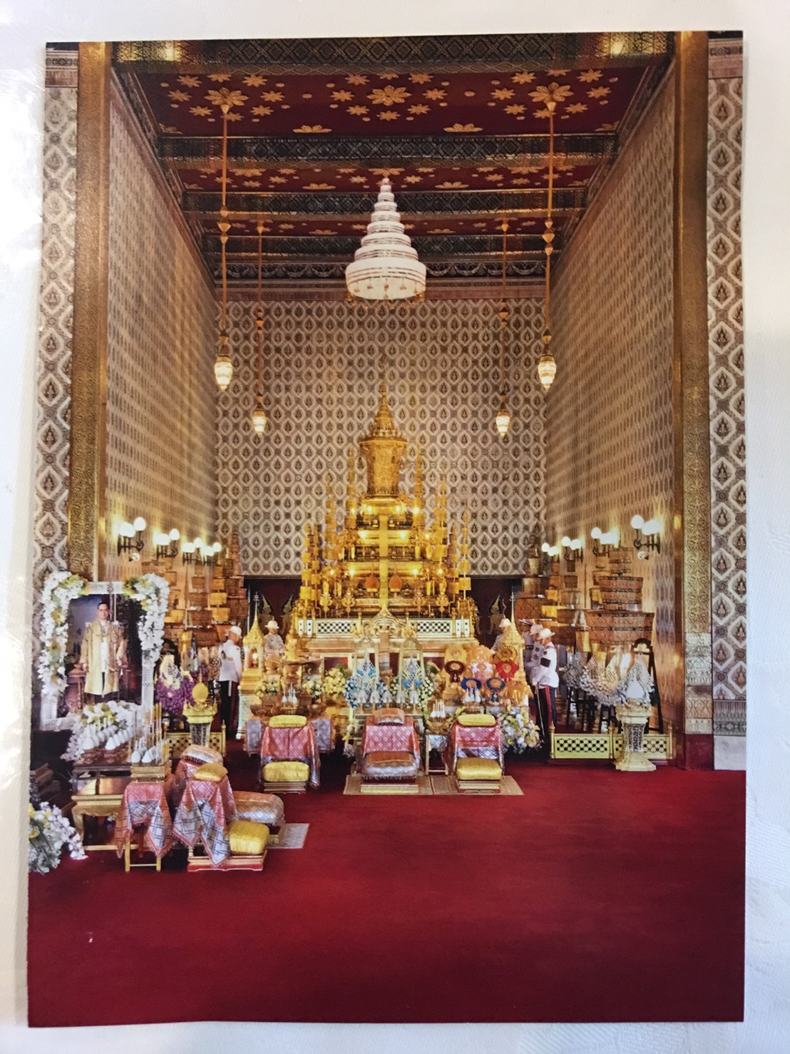 พระบรมฉายาลักษณ์พระราชทาน