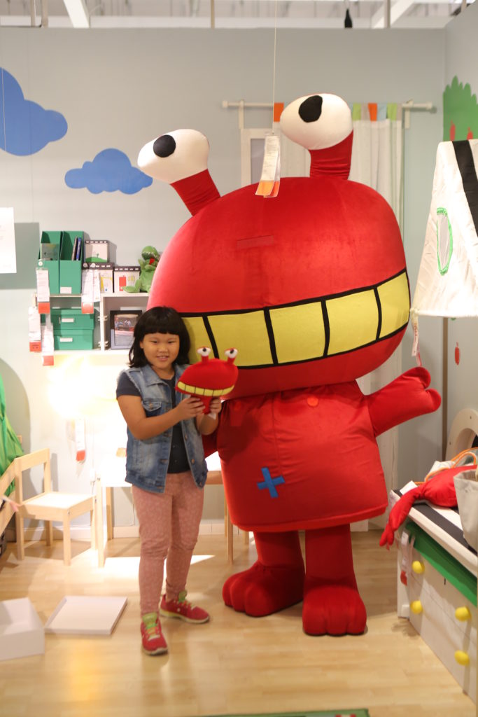 01_Red monster designer