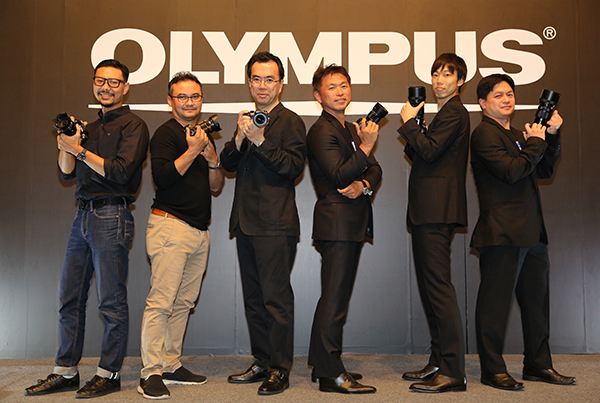 02 Olympus OM-D E-M1 Mark II