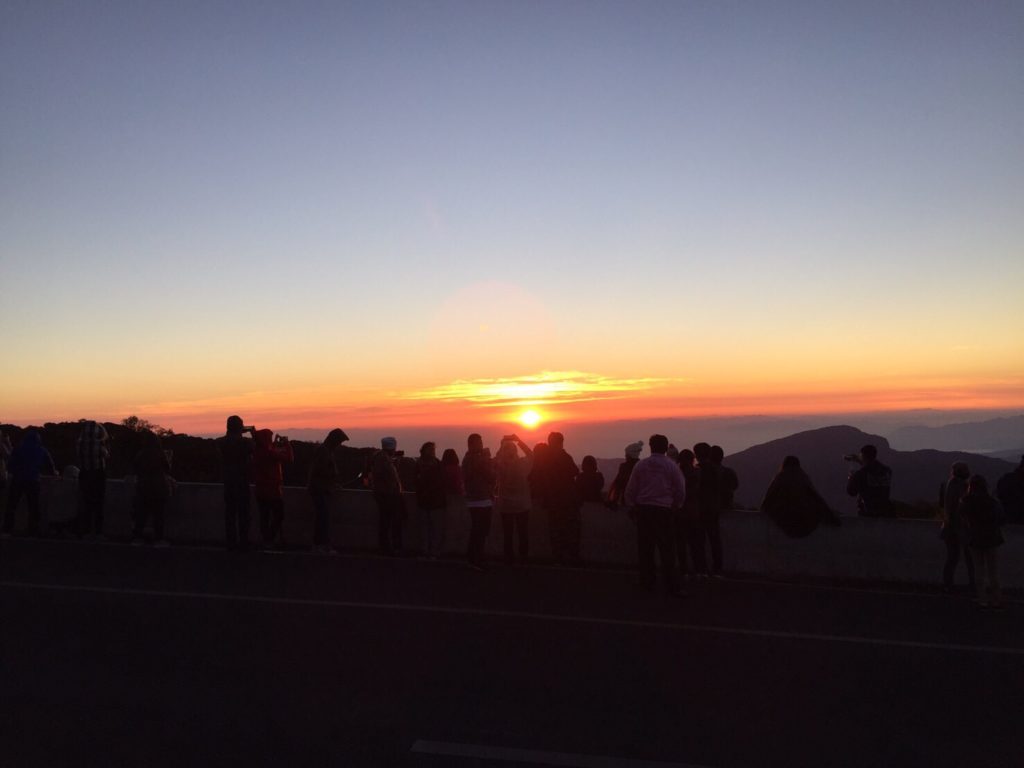 201611180911172-20021028190355