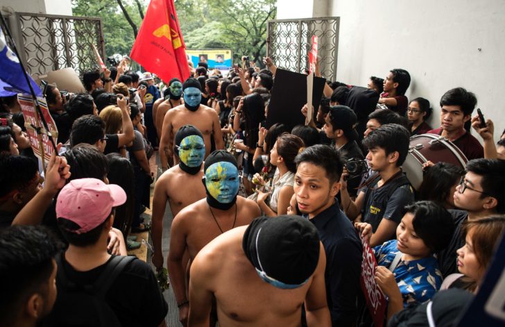 PHILIPPINES-POLITICS-DEMOCRACY-MARCOS