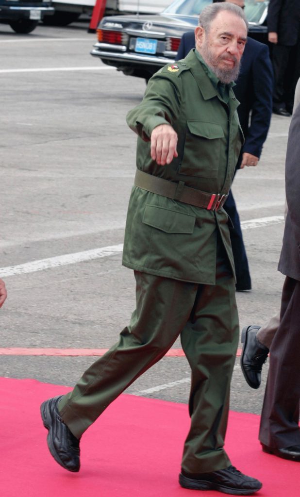 Fidel_Castro8-618x1024