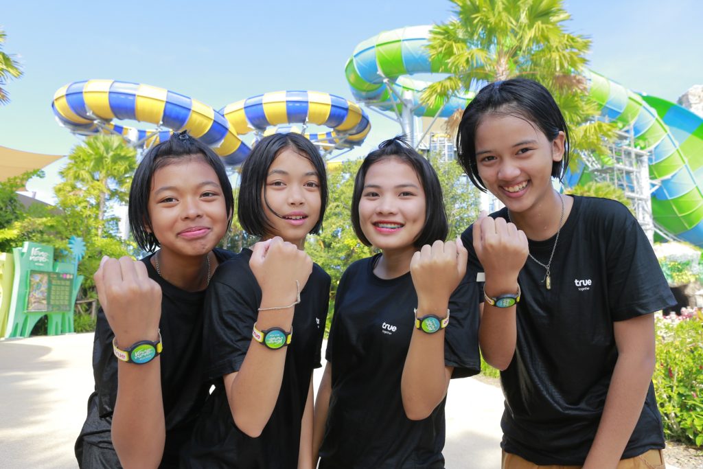 น้องๆสนุกกับเรื่องเล่นสวนน้ำวานา นาวา หัวหิน 