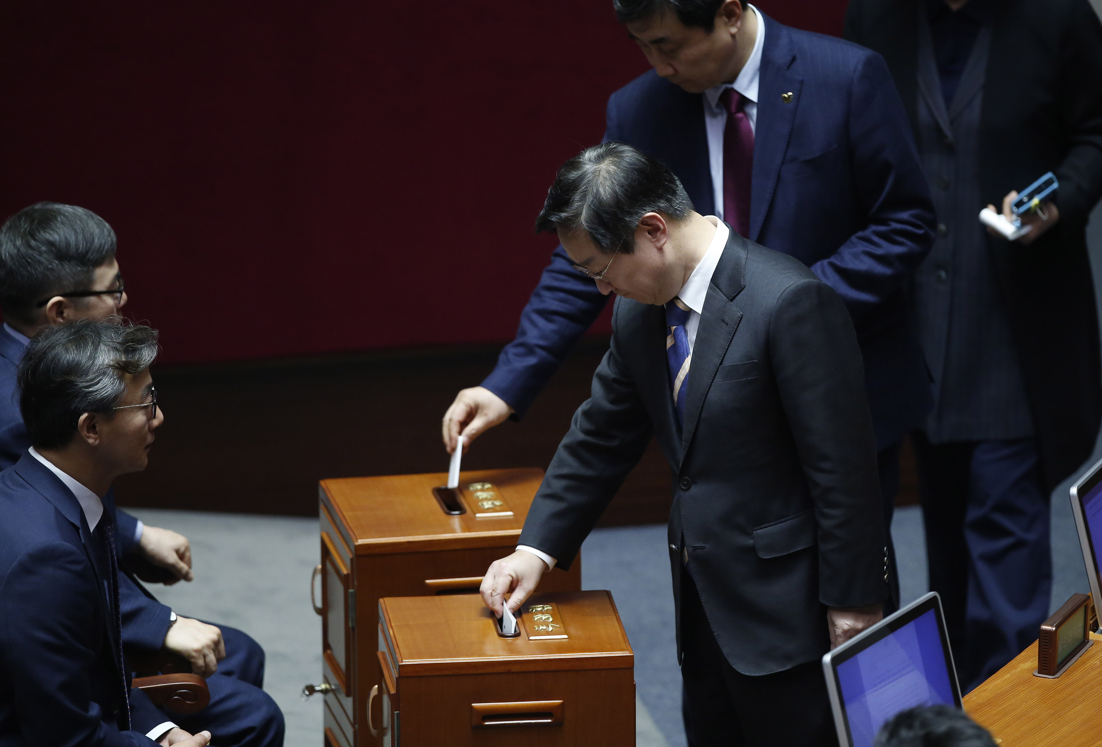 AFP PHOTO / AFP PHOTO AND POOL / KIM HONG-JI