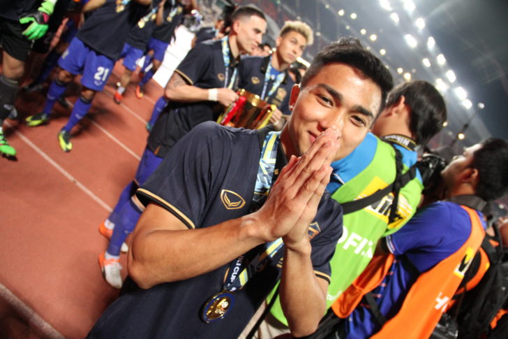เมสซี่เจ ชนาธิป สรงกระสินธ์