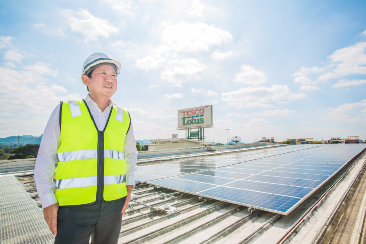 Tesco-Lotus-Solar-Roof-(Hi-res)-452++