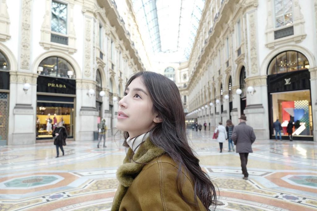 16110405_387557811598911_2683859337385869312_n.jpg-ig_cache_key=MTQzMTIyMzA4MTExMjUwNzYzMQ==
