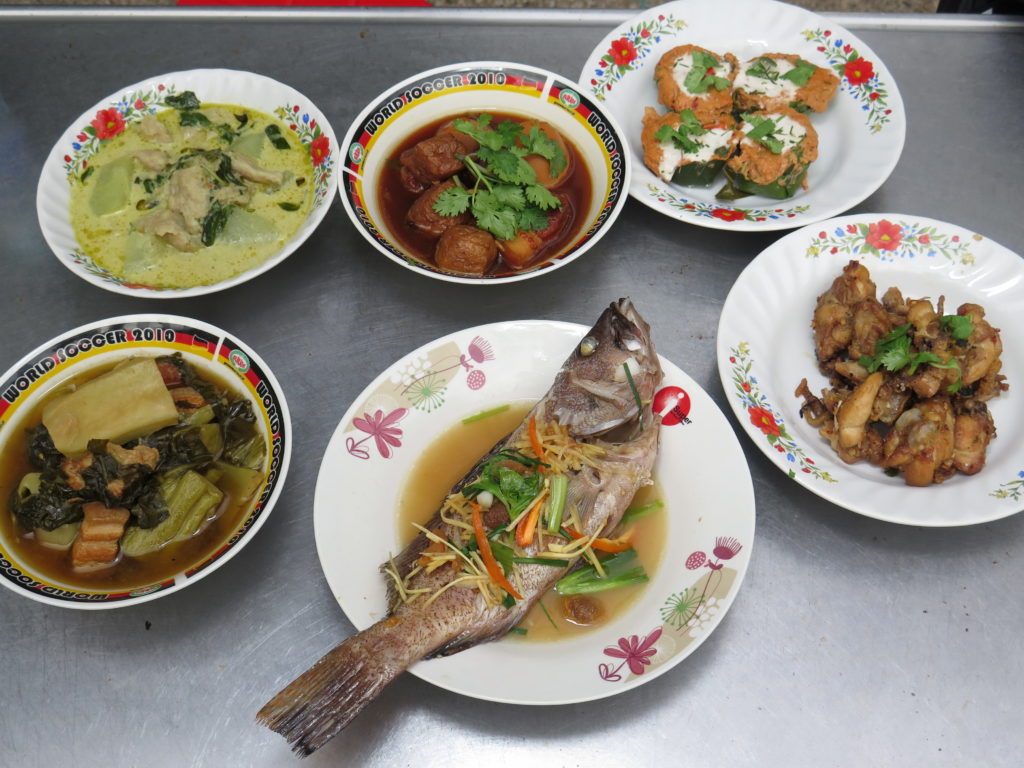 16LengBuayEarJ-PaMaeTik กับข้าวร้านแม่ติ๊ก