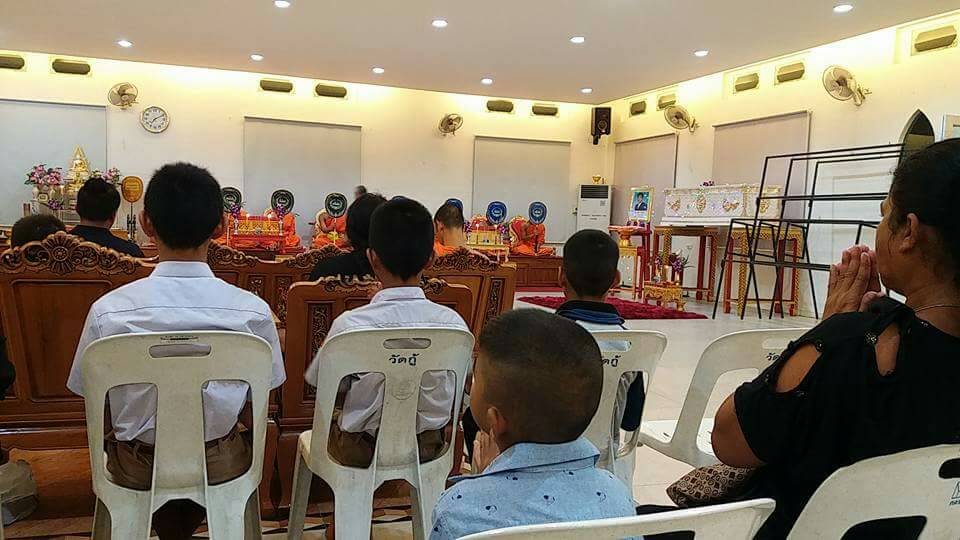 บรรยากาศงานศพที่วัดกู้ 
