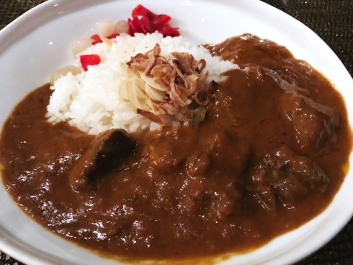 ข้าวแกงกะหรี่เนื้อ
