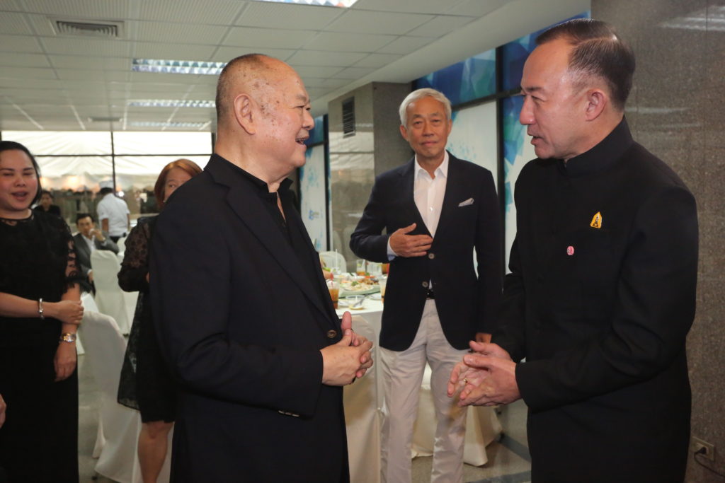 หม่อมหลวงปนัดดา ดิศกุล หอบคำอวยพรมาฝาก