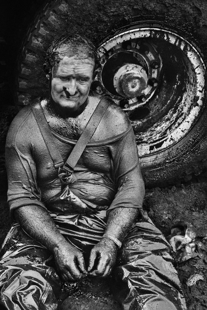 SS088_Worker Resting