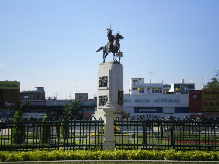 Wongwian_Yai