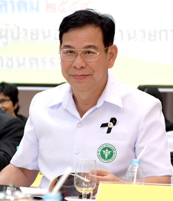 นพ.สุขุม กาญจนพิมาย 