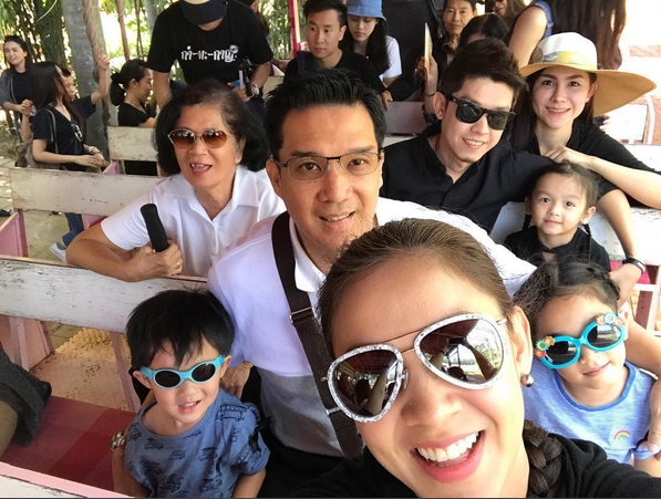 กบโพสต์ไอจีวันครบรอบแต่งงาน3